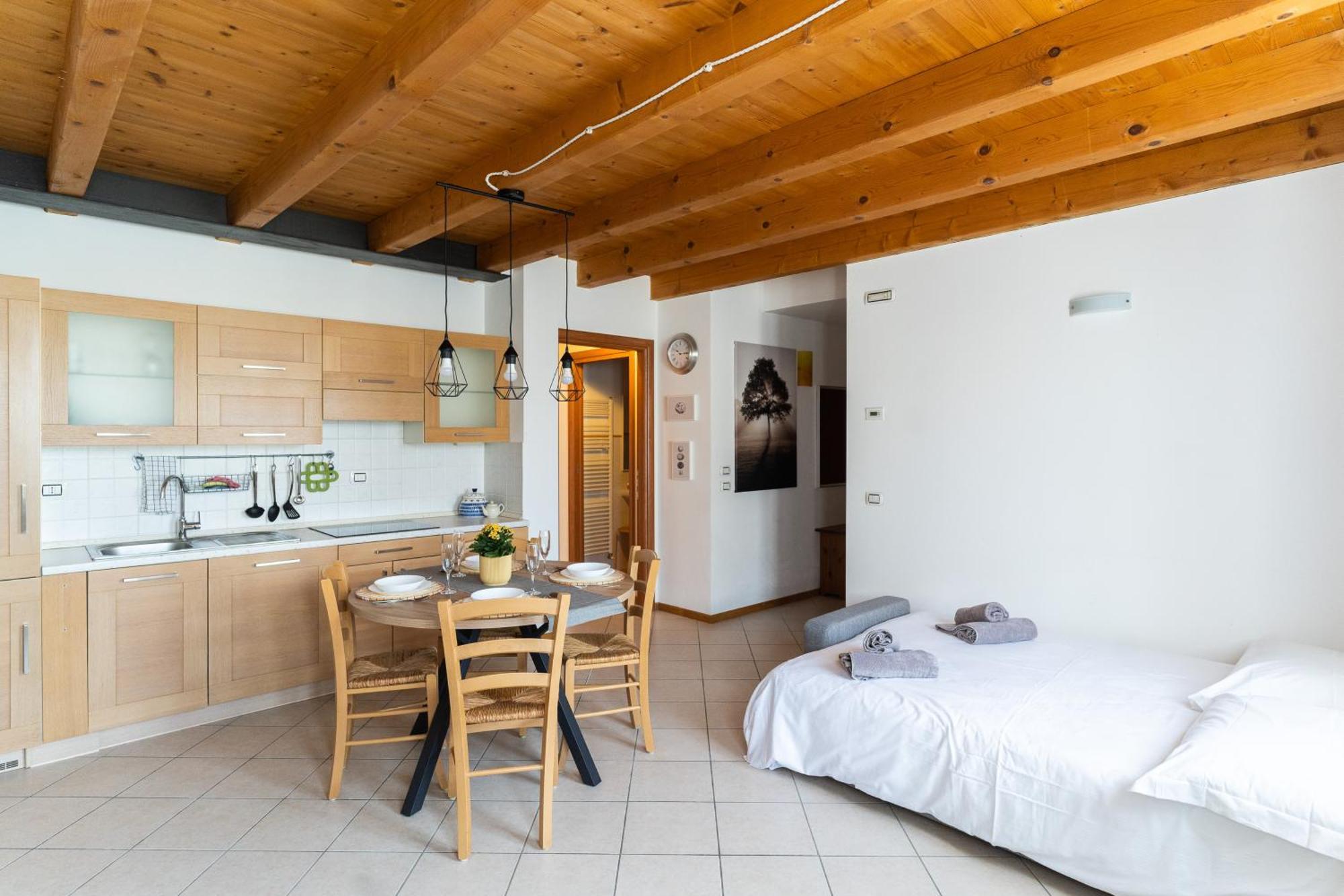 קאפרינו ורונזה Garda Lake & Relax - Cottage On The Hill מראה חיצוני תמונה